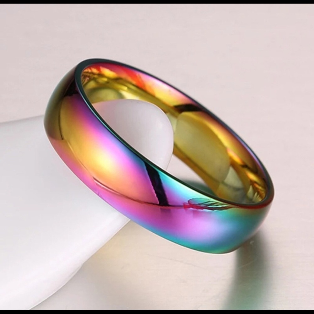 Rainbow iridescent band ring